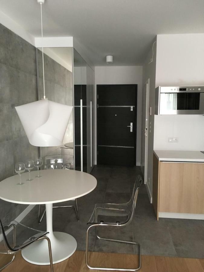 Apartment In The Gantry Hall - W19 Krakau Exterior foto